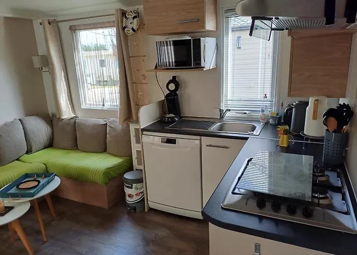 Mobil-Home A Louer Dans Un Camping **** Proche De La Mer Et Foret