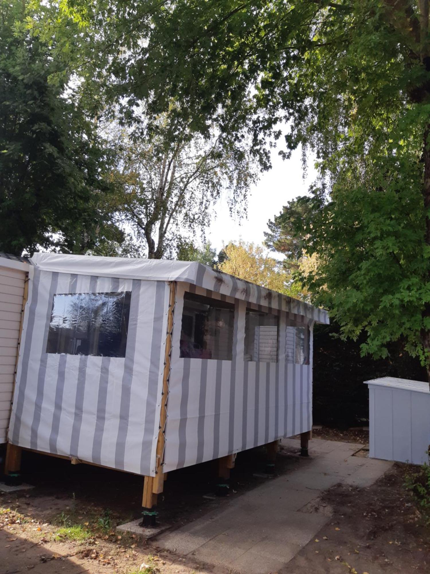 Campsite Mobil-home A Louer Dans Un **** Proche De La Et Foret