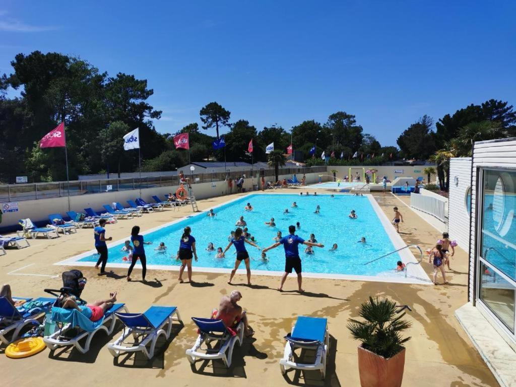 Camping Mobil-home A Louer Dans Un **** Proche De La Et Foret
