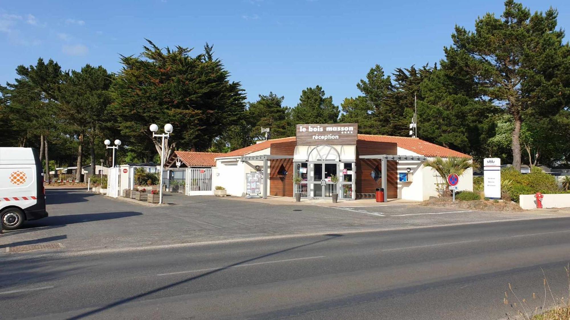 Campsite Mobil-home A Louer Dans Un **** Proche De La Et Foret *